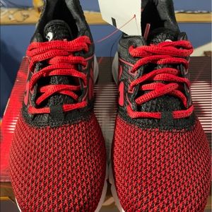 KIDS FILA MULTI SWIFT2  SIZE 6/38.5 Color Red/Black